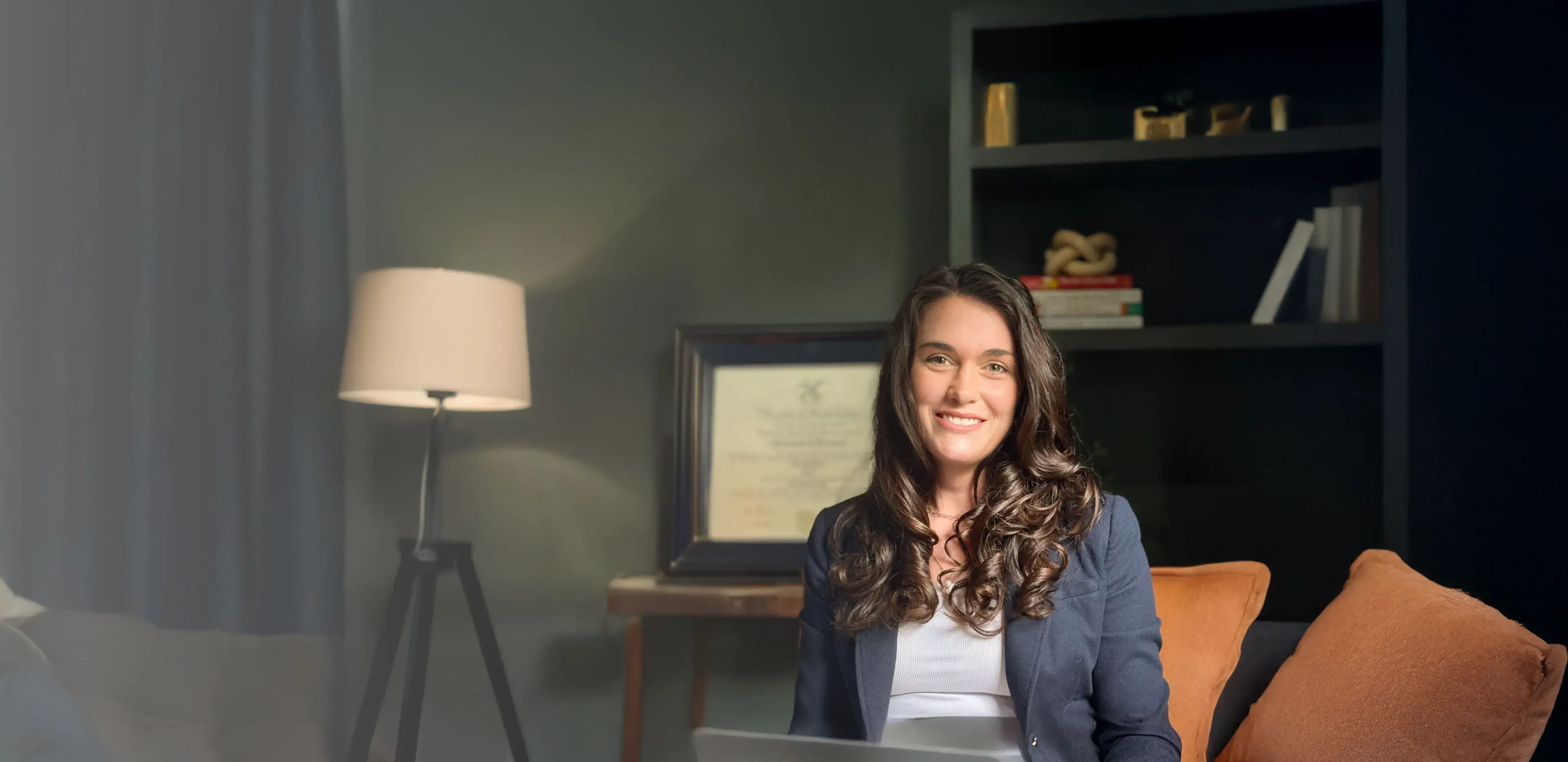 Dr. Beatriz Mann therapy hero image - Dr. Beatriz Mann Therapy